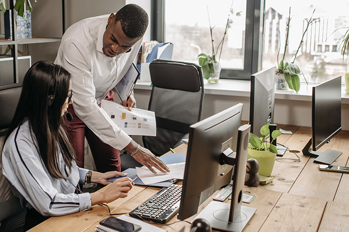 What Does &quot;Intern&quot;Mean ,Why Do Employers Love Hiring Interns? A Summary26xkj4orbd