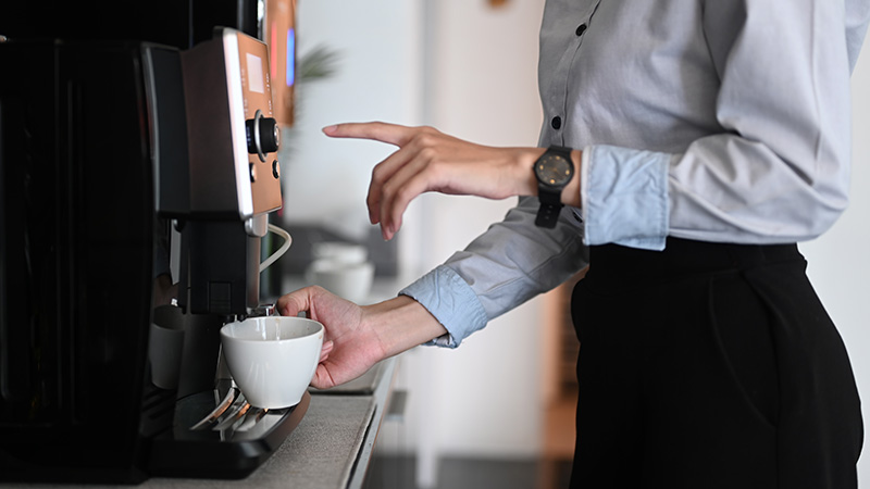 Lifestyle Hacks - Coffee Wisdom for Malaysian Professionals: More Than Just a Pick-Me-Up!pj8anqhxo1