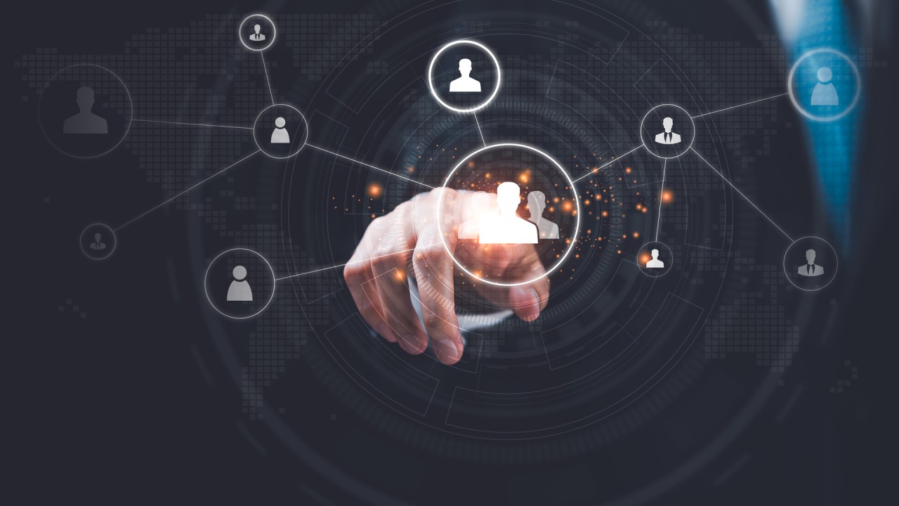 Building Invisible Networks with the 5-Minute Favor1evzpg87ab