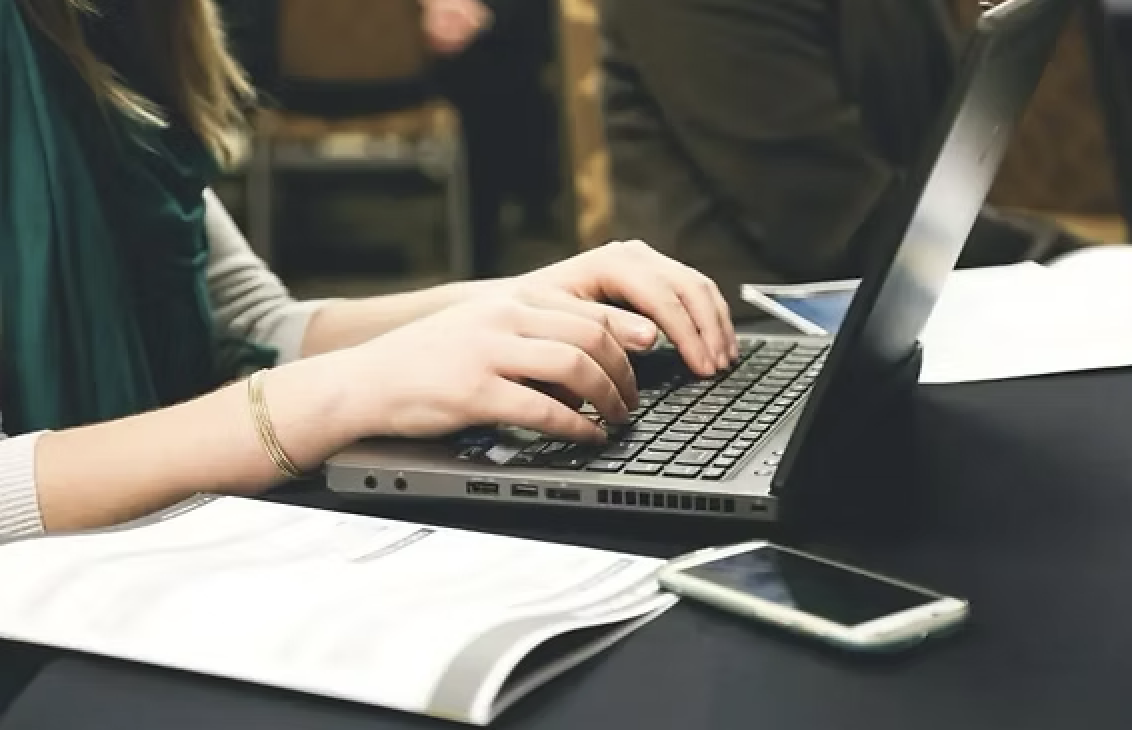 Done with the Interview? Don't Just Wait—The Art of the 'Follow-up'p5mx47ad1f